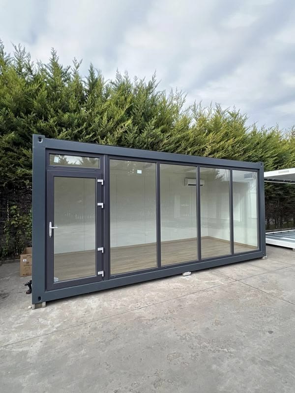 Glass office pod